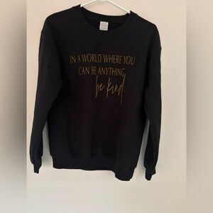 Quote sweater